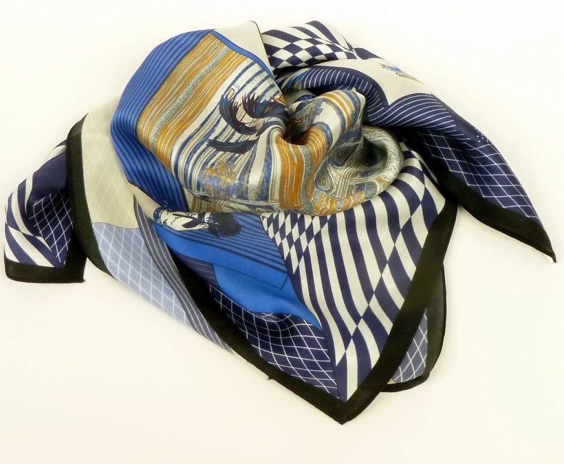 Apaszka damska jedwabna pałac niebieska