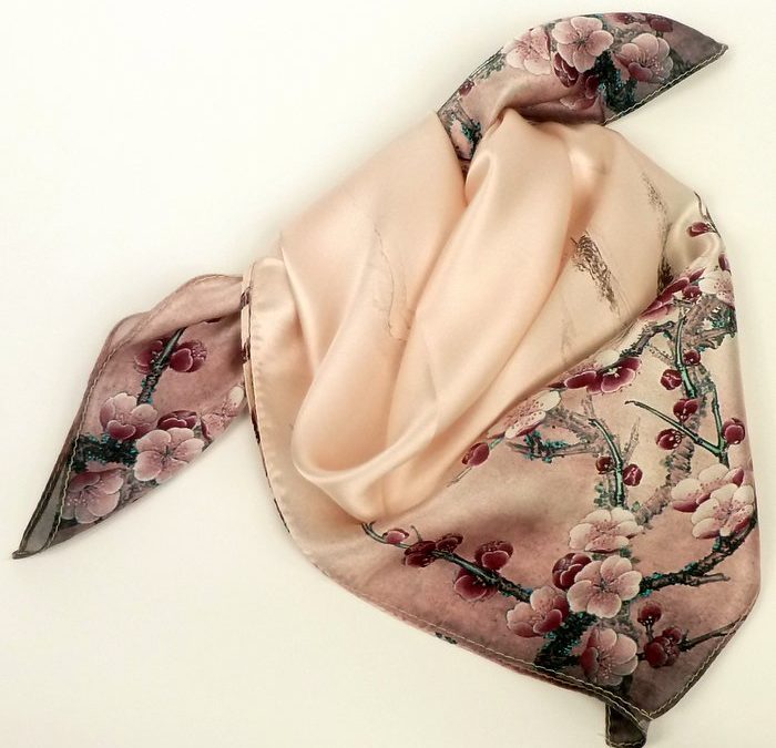 Apaszka gawroszka jedwabna gałązka i pejzaż