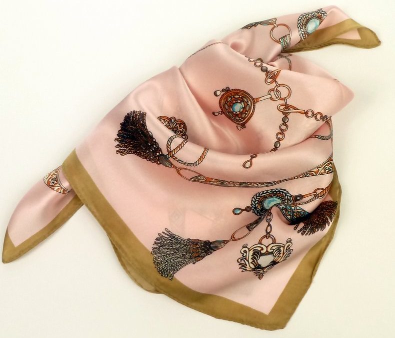 Apaszka gawroszka jedwabna medaliony