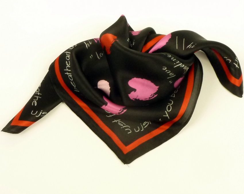 Apaszka gawroszka jedwabna serce