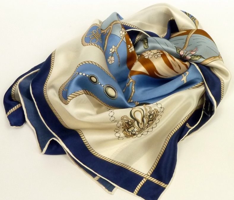 Apaszka jedwabna duża gałązki