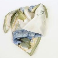 Apaszka jedwabna w kwiaty