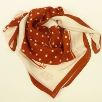 Apaszka jedwabna w kropki