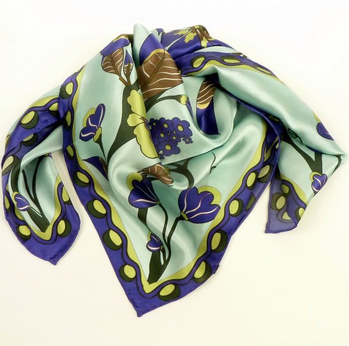 Apaszka jedwabna miętowa w kwiaty