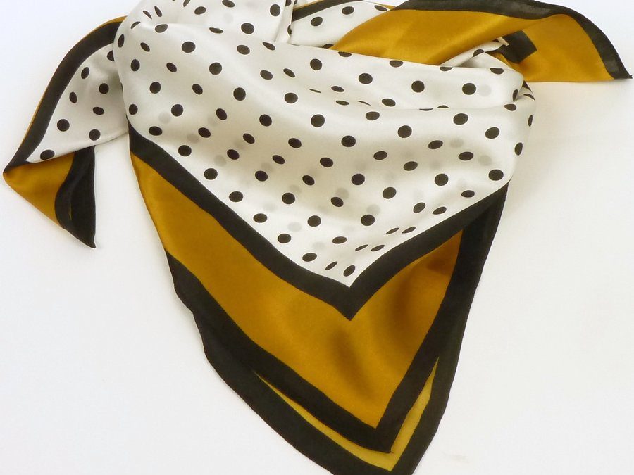 Apaszka jedwabna w czarne groszki