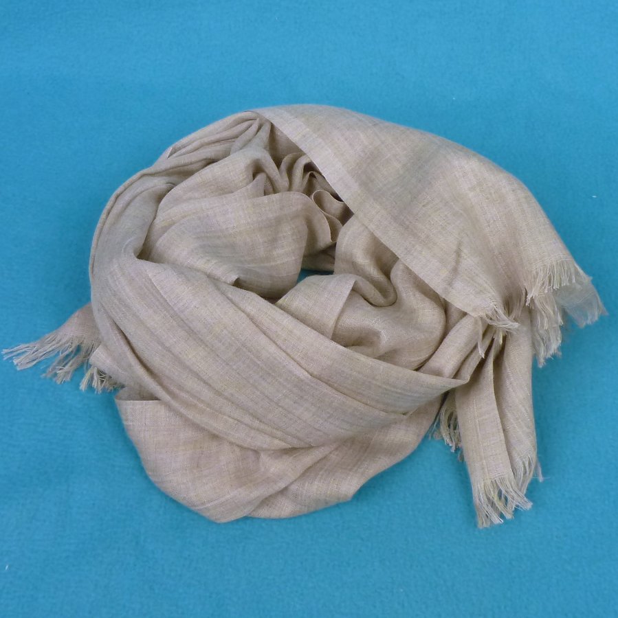 Cienki szal damski beżowo-szary - obrazek 2