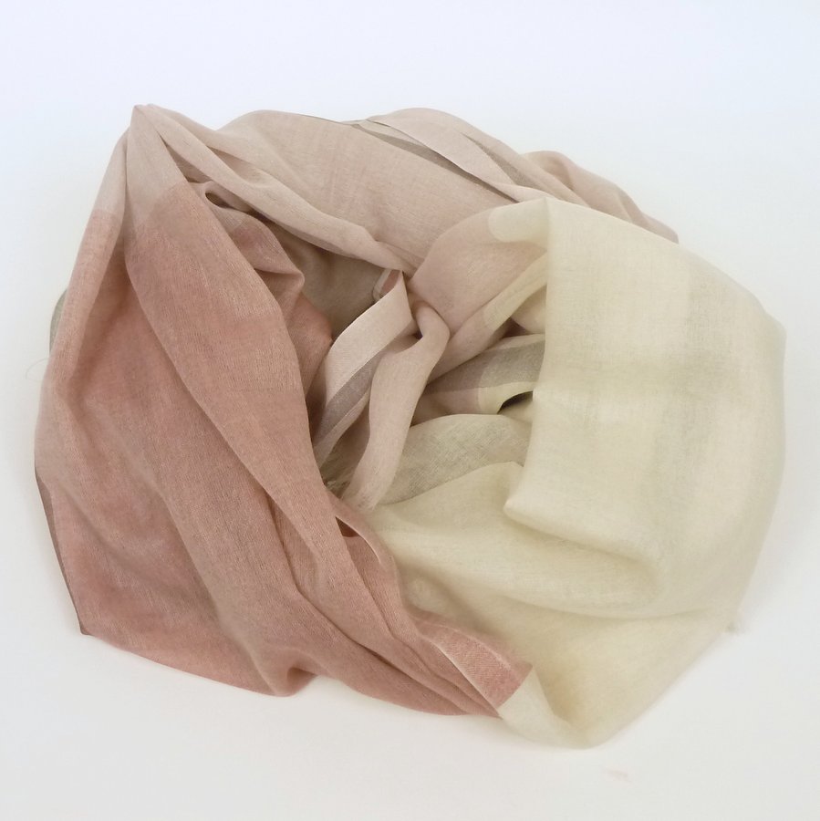 Cienki szal linie i krata - obrazek 4