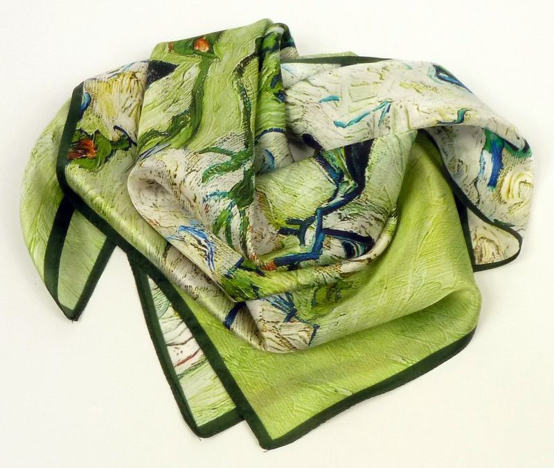 Elegancka apaszka jedwabna kwiaty zielona