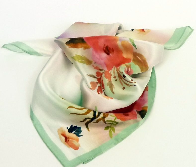 Jedwabna apaszka gawroszka kwiaty