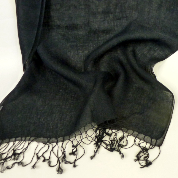 Szal lniany czarny dla kobiet