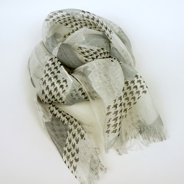 Szal lniany w szare plamy