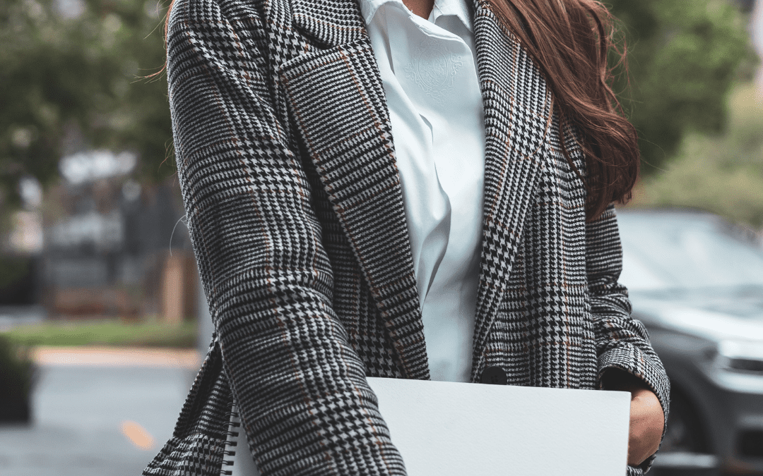 Moda biznesowa dla kobiet i dodatki